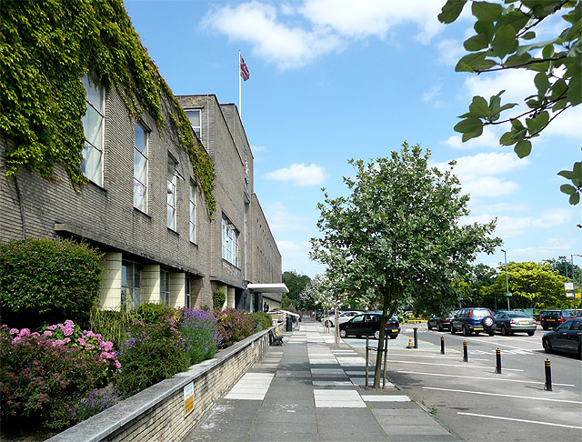Brent_Town_Hall_(Front),_Wembley_-_geograph.org.uk_-_865093