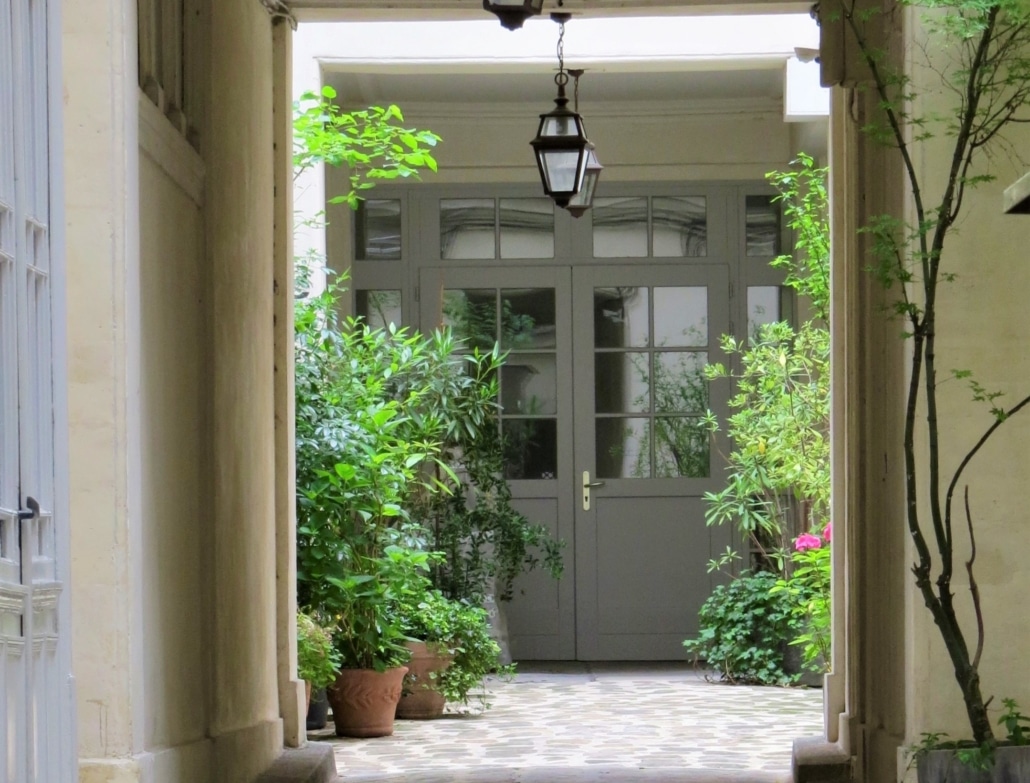 Cour d'immeuble à paris