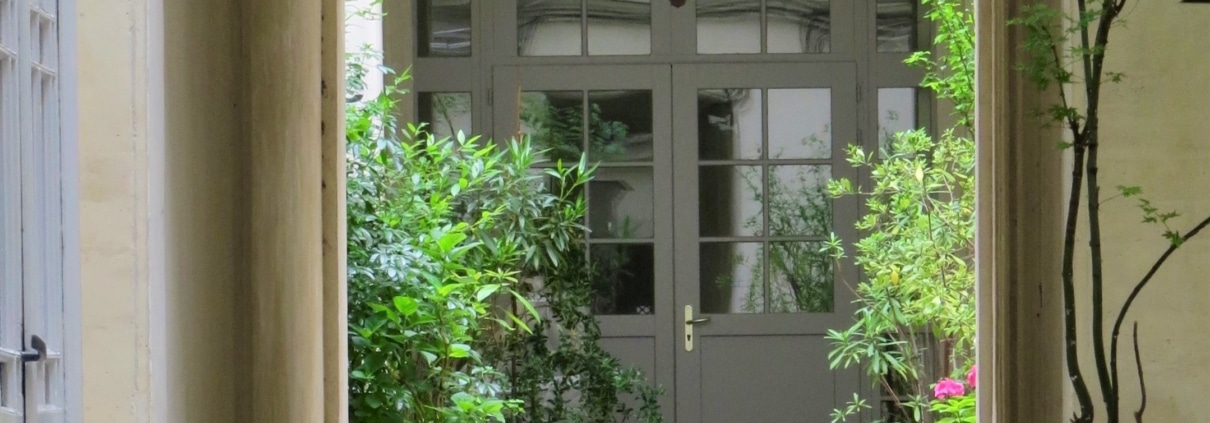 Cour d'immeuble à paris